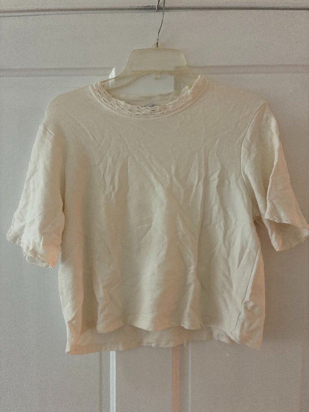 Olivaceous Ivory Crochet Trim Cropped Short Sleeve Sweatshirt Top M